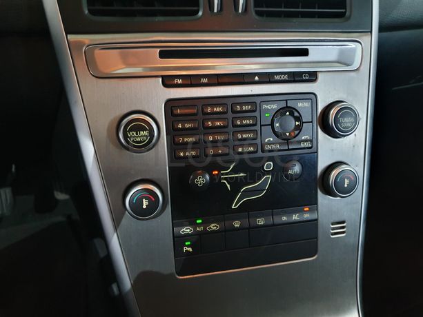 Volvo XC60 · Ano 2010