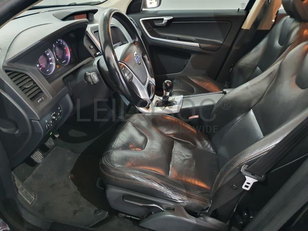 Volvo XC60 · Ano 2010