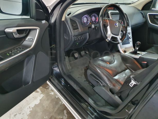 Volvo XC60 · Ano 2010