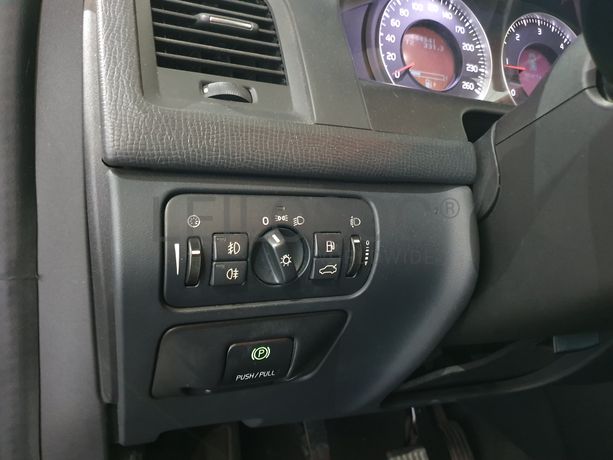 Volvo XC60 · Ano 2010