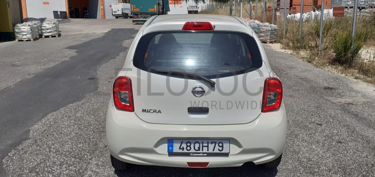 Nissan Micra · Ano 2015