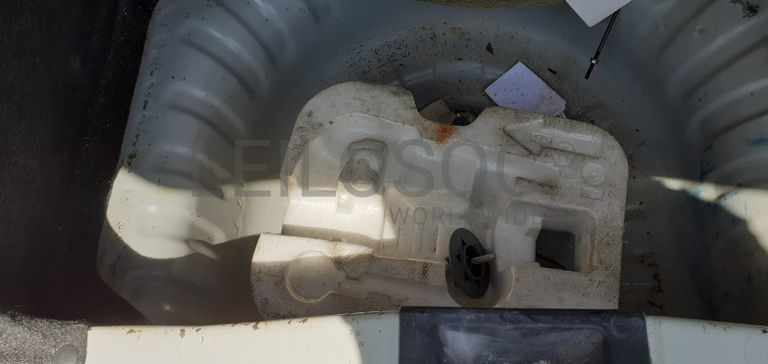 Nissan Micra · Ano 2015