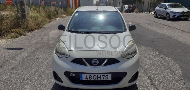 Nissan Micra · Ano 2015