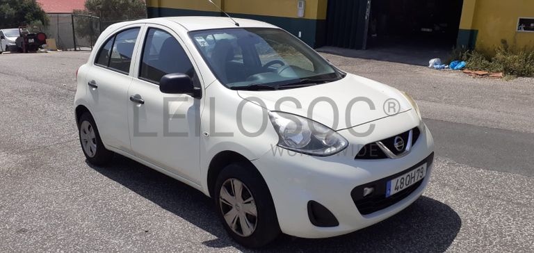 Nissan Micra · Ano 2015