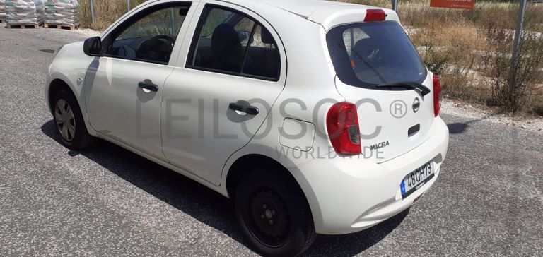 Nissan Micra · Ano 2015