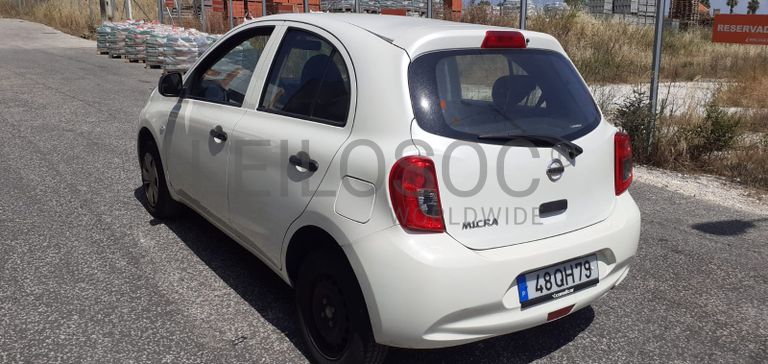 Nissan Micra · Ano 2015
