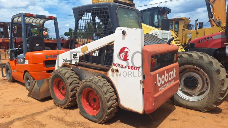 Mini Pá Carregadeira