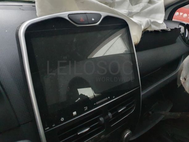 Renault Clio · Ano 2015