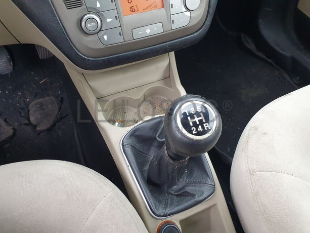 Fiat Linea 1.3 JTD Multijet · Ano 2008