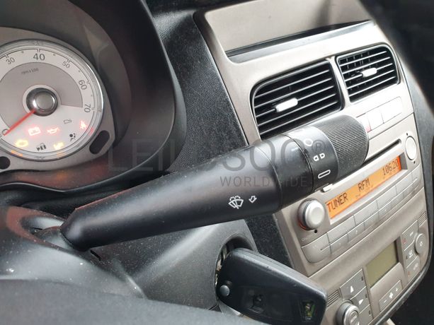 Fiat Linea 1.3 JTD Multijet · Ano 2008