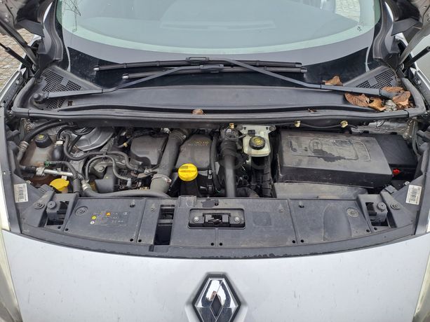 Renault Grand Scénic DCI · Ano 2012