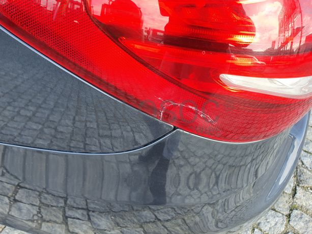 Mercedes-Benz C220 · Ano 2016