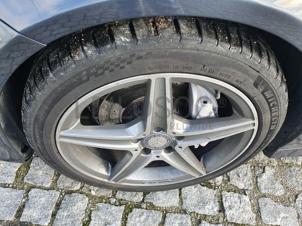 Mercedes-Benz C220 · Ano 2016