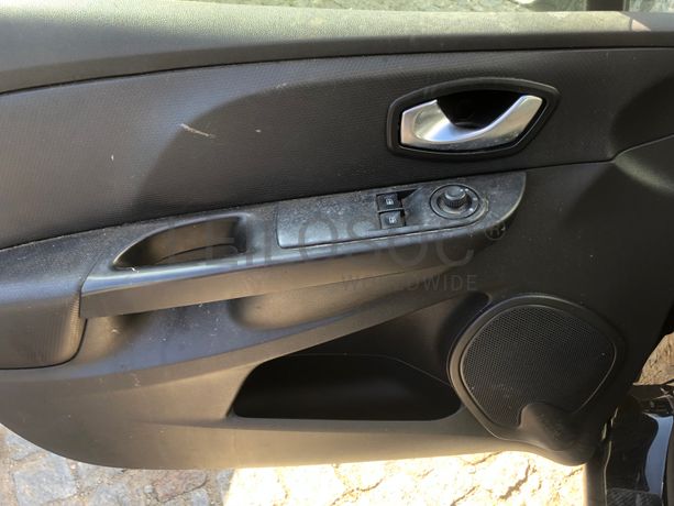 Renault Clio 1.5DCI · Ano 2016