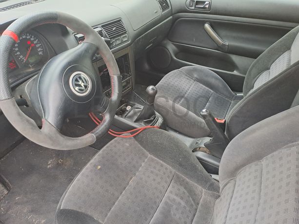 Volkswagen Golf 1.9 TDI · Ano 2003