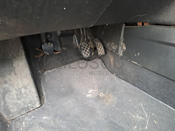 Volkswagen Golf 1.9 TDI · Ano 2003