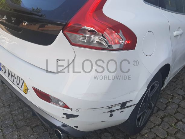 Volvo V40 D2 · Ano 2015