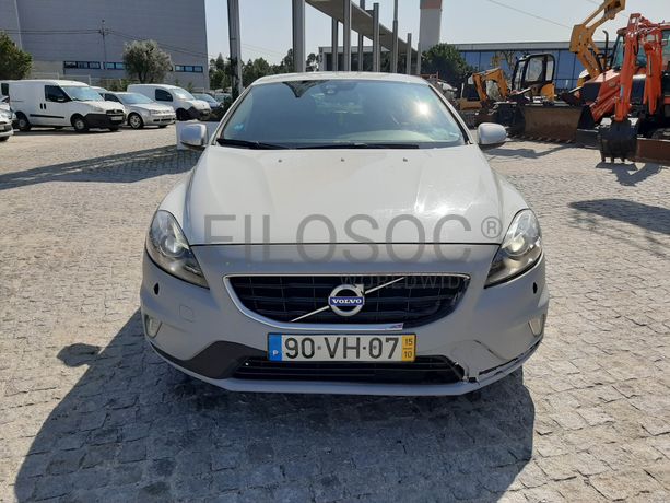 Volvo V40 D2 · Ano 2015