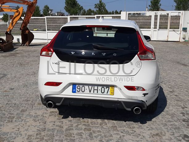 Volvo V40 D2 · Ano 2015