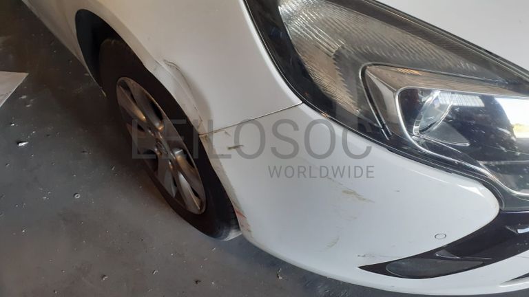 Opel Zafira C Tourer · Ano 2015