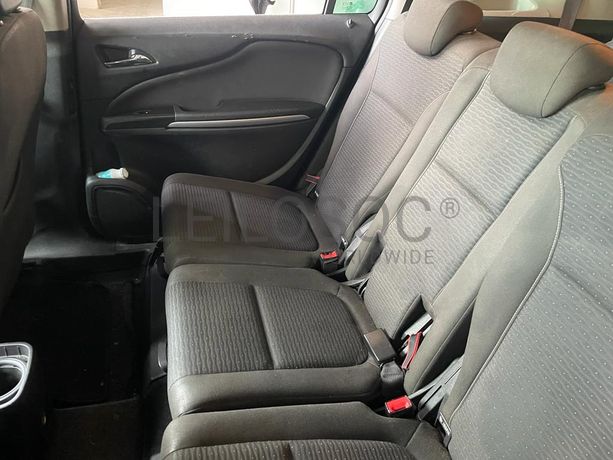 Opel Zafira C Tourer · Ano 2015