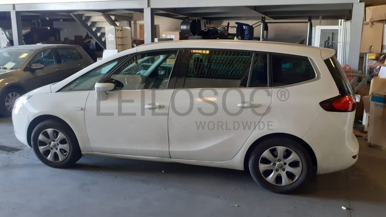 Opel Zafira C Tourer · Ano 2015