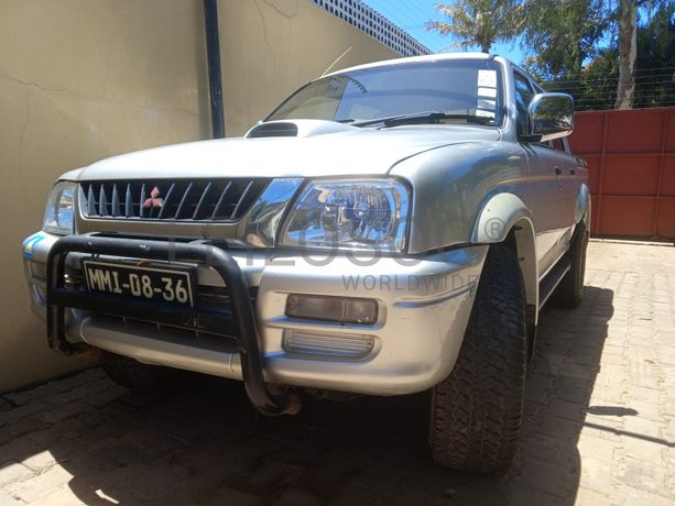 Mitsubishi Colt · Ano 2003