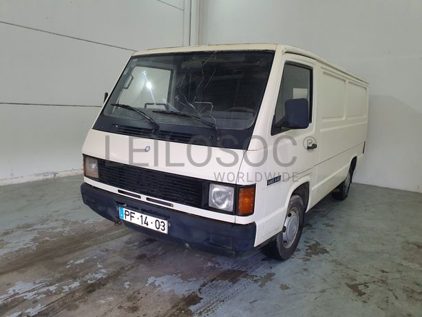 Mercedes-Benz MB 140 Van 2.4D · Ano 1988