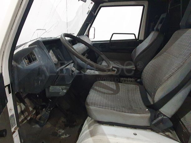 Mercedes-Benz MB 140 Van 2.4D · Ano 1988