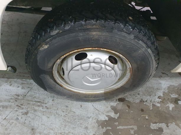 Mercedes-Benz MB 140 Van 2.4D · Ano 1988