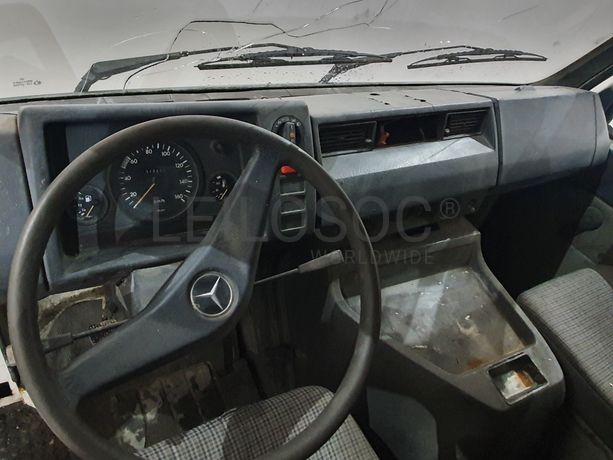 Mercedes-Benz MB 140 Van 2.4D · Ano 1988