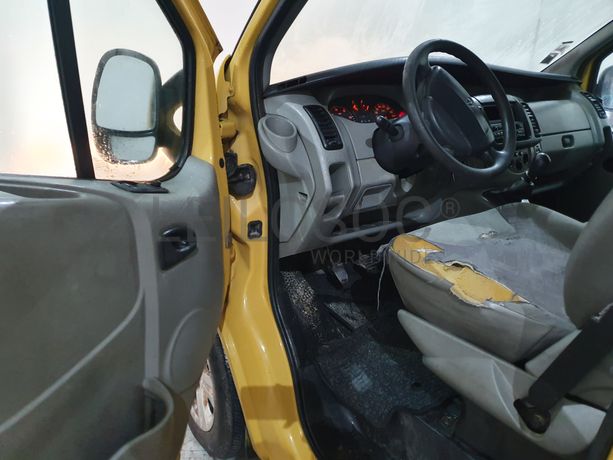 Renault Trafic · Ano 2004