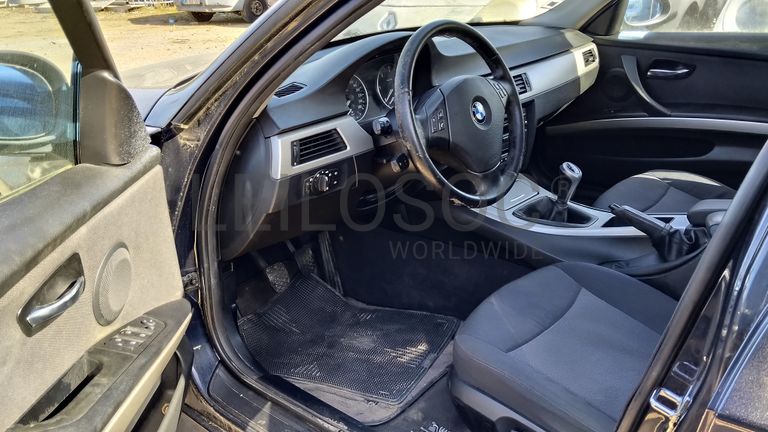 BMW 320d E90LI (VC31C)