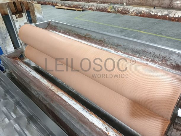 Máquina de dar cola