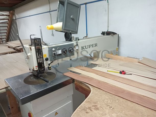 Máquina de coser folha