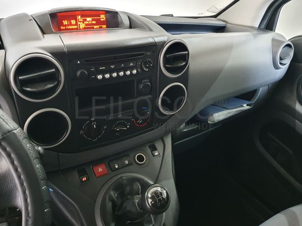 Peugeot Partner · Ano 2015