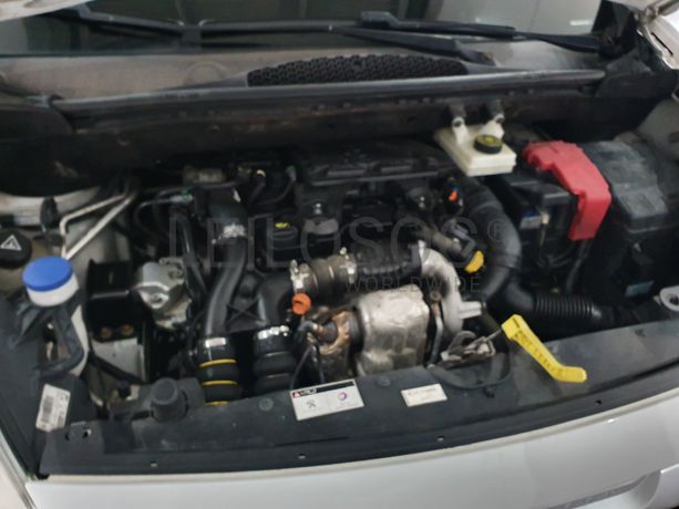 Peugeot Partner · Ano 2015