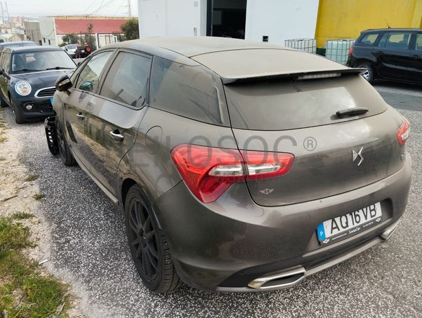 Citroen DS5 1.6 Blue HDI · Ano 2017