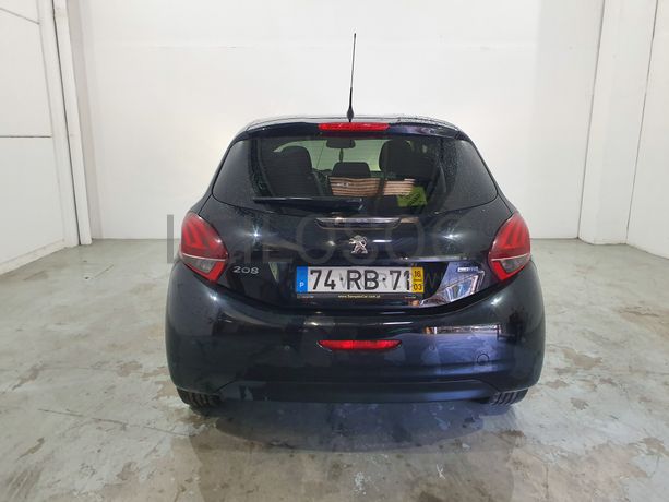 Peugeot 208 · Ano 2016