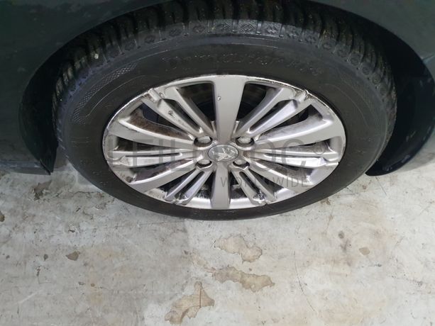 Peugeot 208 · Ano 2016