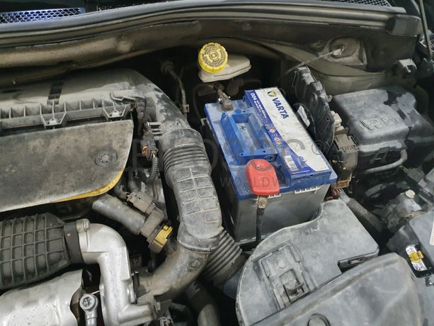 Peugeot 208 · Ano 2016