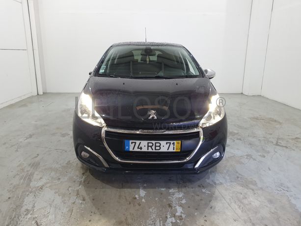 Peugeot 208 · Ano 2016
