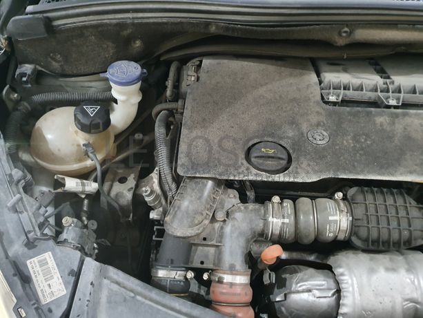 Peugeot 208 · Ano 2016