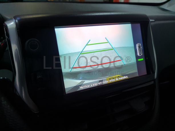 Peugeot 208 · Ano 2016