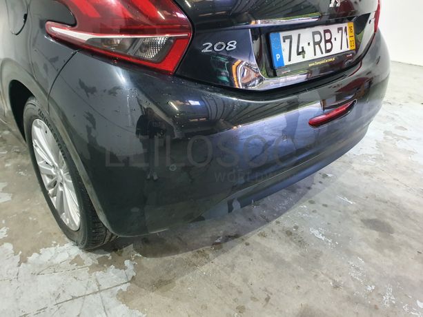 Peugeot 208 · Ano 2016