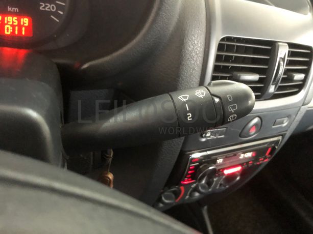 Renault Clio 1.5 DCI · 2001