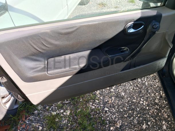 Renault Mégane 1.5 DCI · Ano 2003