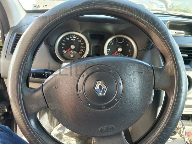 Renault Mégane 1.5 DCI · Ano 2003