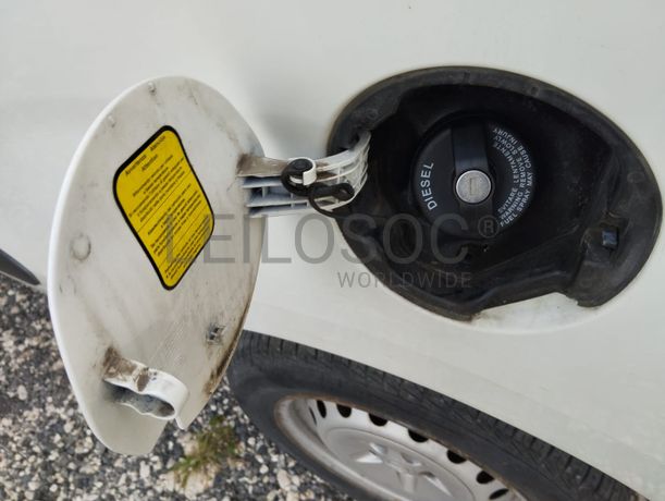 Opel Combo D Van 1.3 CDTI · Ano 2014