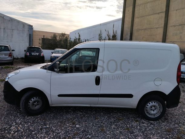 Opel Combo D Van 1.3 CDTI · Ano 2014